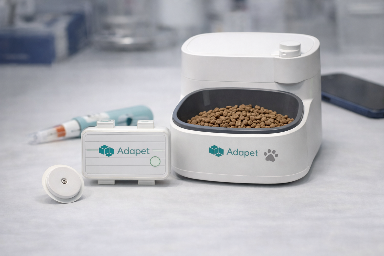 Adapet CGM ecosystem — sensor, hub, and smart feeder